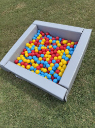 4x4 Ball Pit IMG 0767 1761073657 1 4x4 Ball Pit